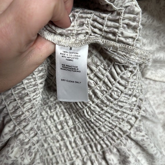 THE FEMM Cleo brown floral puff sleeve smocked mini dress NWT - Picture 7 of 8